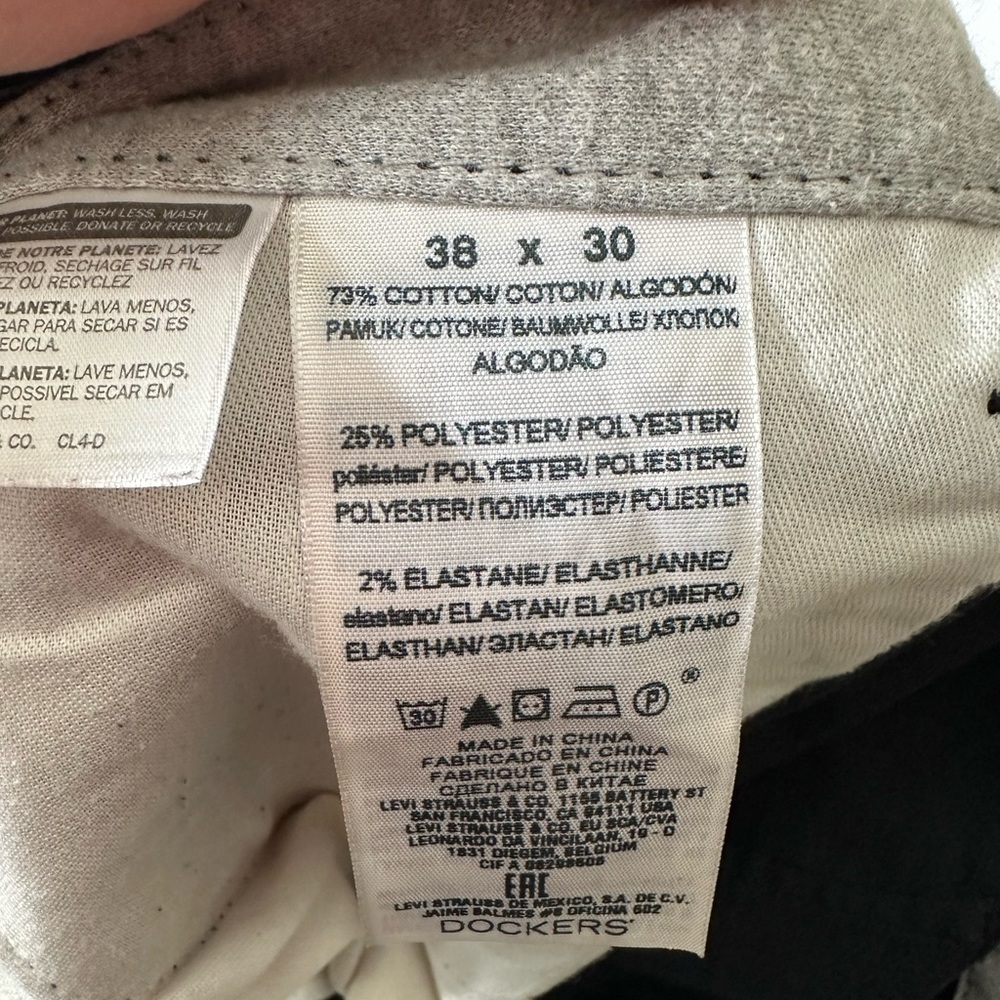 Dockers Pants - Picture 5 of 5